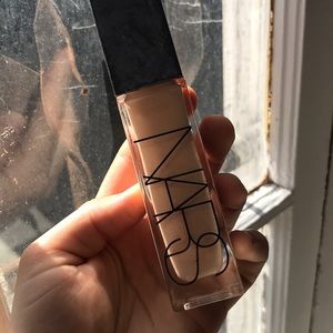 NARS natural radiant longwear foundation